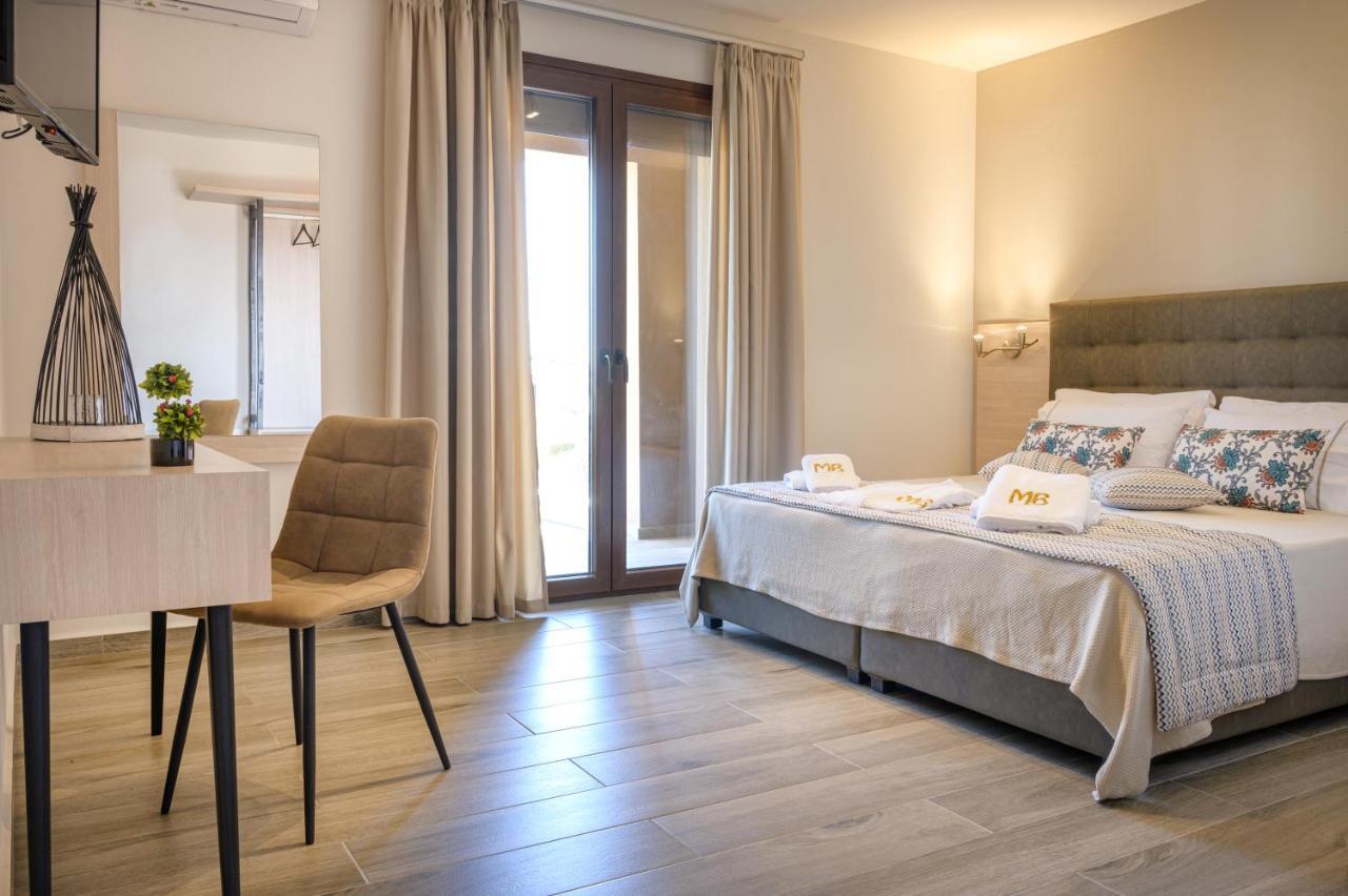 M&B Boutique Apartments Nea Roda Exterior photo