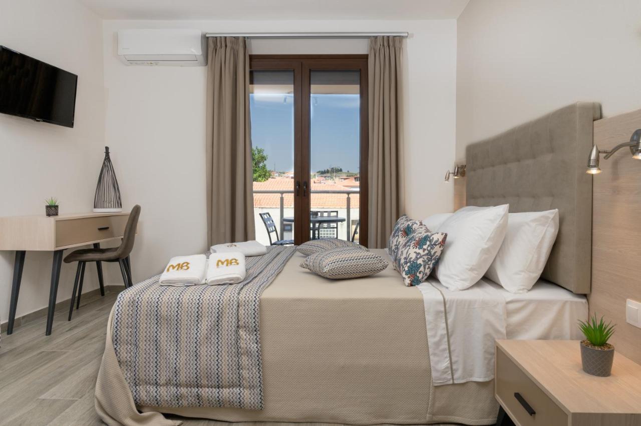 M&B Boutique Apartments Nea Roda Exterior photo