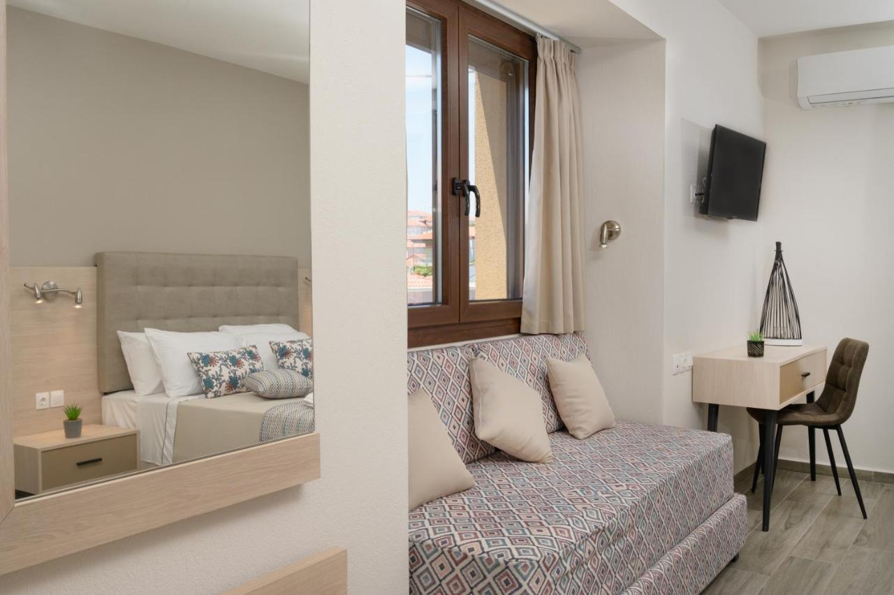 M&B Boutique Apartments Nea Roda Exterior photo