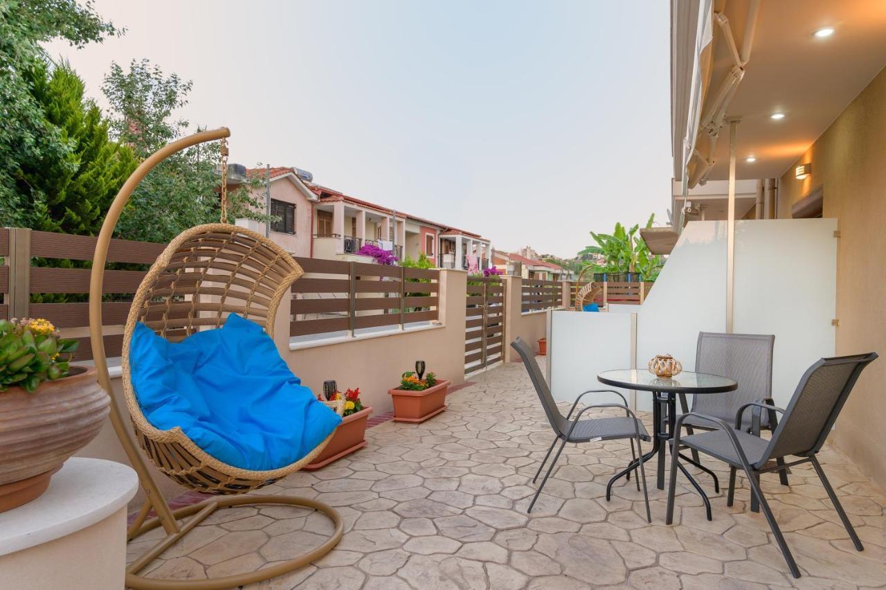 M&B Boutique Apartments Nea Roda Exterior photo